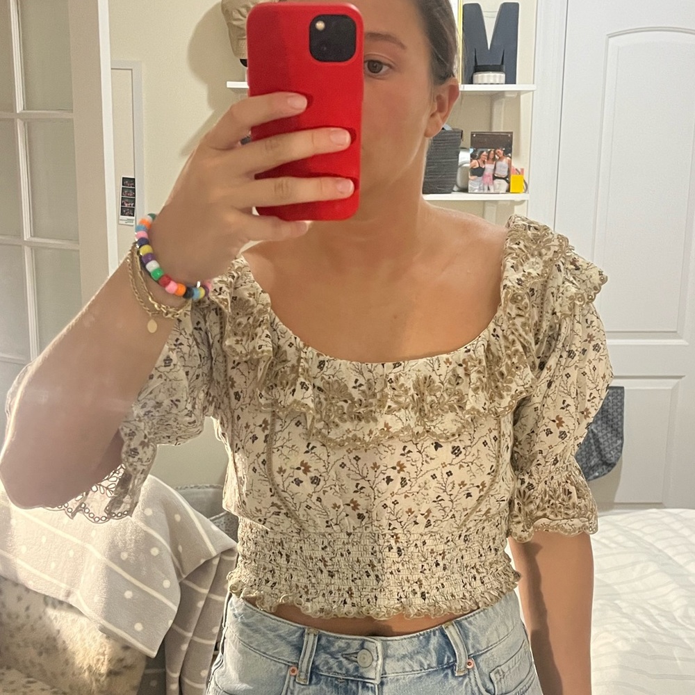 Aritzia/Sunday Best, multi colored with puffed sleeve, XS
